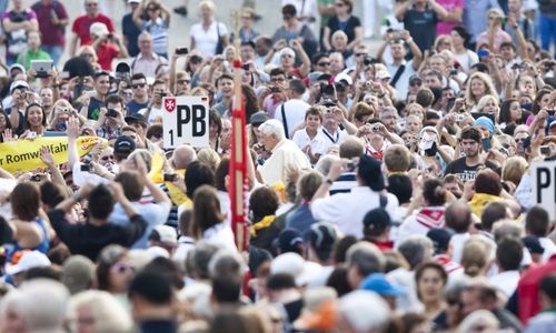 4. Tag: Papstaudienz auf dem Petersplatz